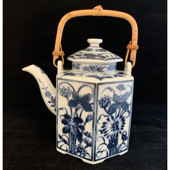 Blue White Oriental Hexagonal Lidded Teapot Bamboo Handle Butterflies Noritake - Picture 2 of 15